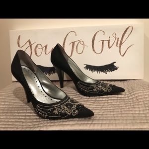 BCBG Black Embellished Pump Sz 6.5